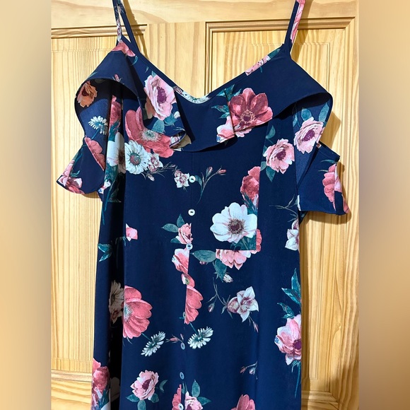 Summer Dress - Picture 3 of 4